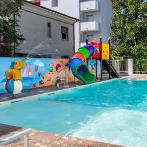 *** Hotel apartamentowy Filmare Włochy